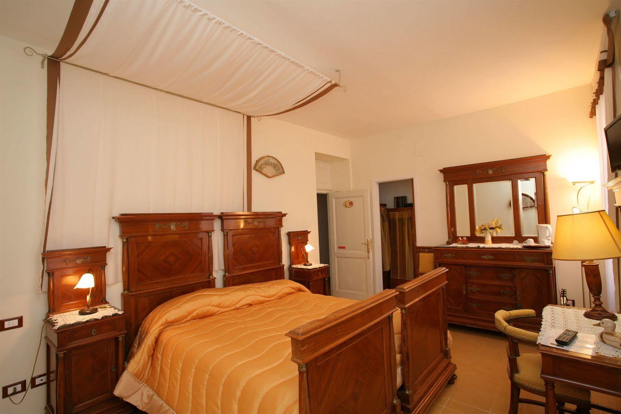 Hotel Roma 스칸노 외부 사진