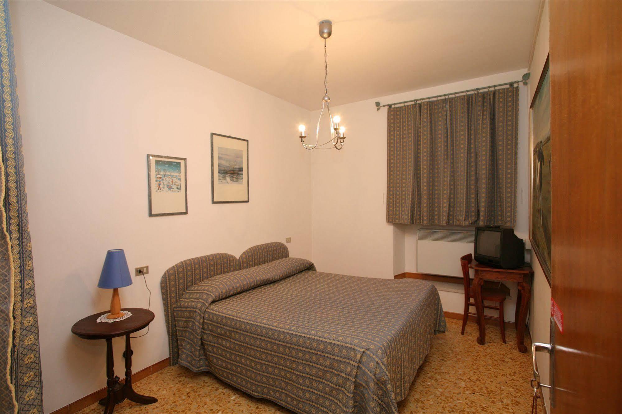 Hotel Roma 스칸노 외부 사진