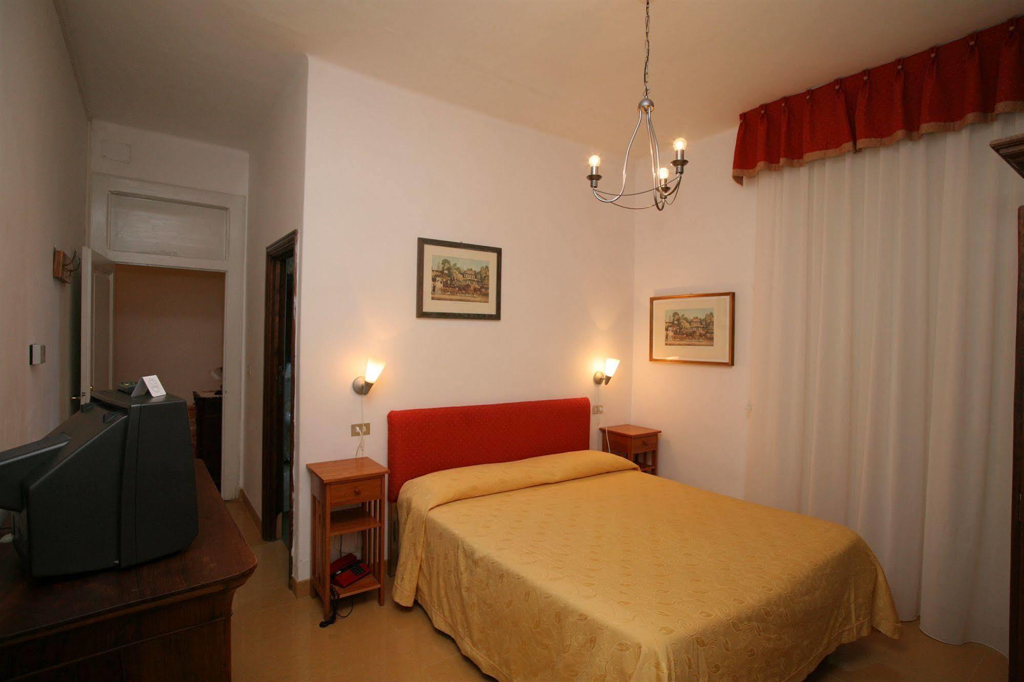 Hotel Roma 스칸노 외부 사진